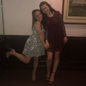 Meet your Posher, Caroline